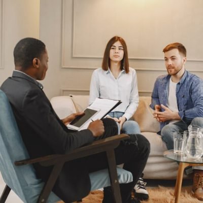 married-couple-having-problems-their-relationship-they-are-attending-pshycologist-advice_1157-47477
